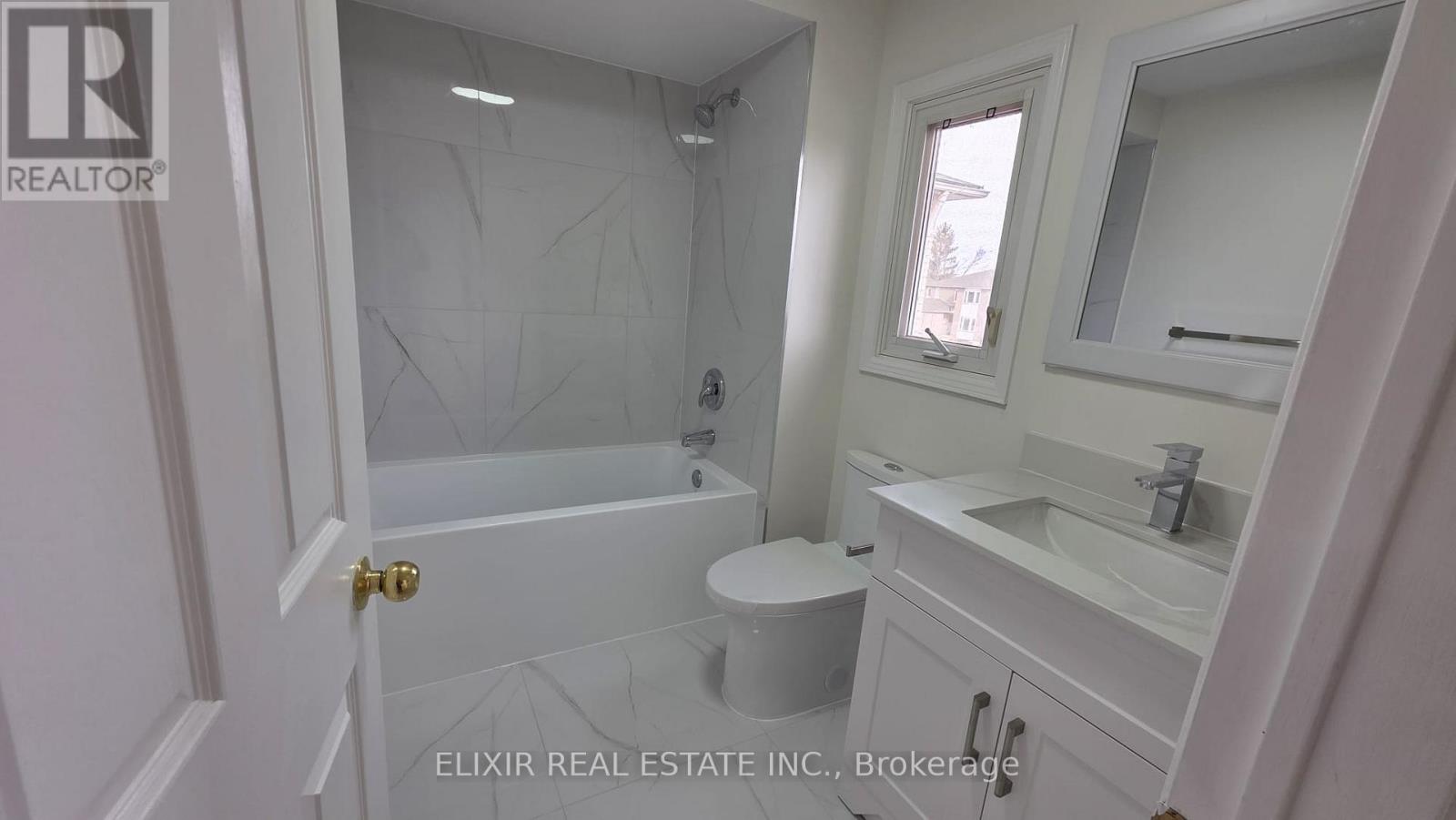 #upper - 41 Blair Crescent, Barrie (Grove East), Ontario  L4M 5Y6 - Photo 19 - S12936570