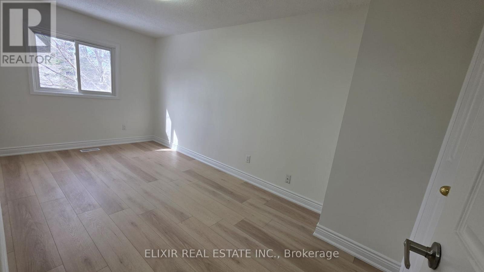 #upper - 41 Blair Crescent, Barrie (Grove East), Ontario  L4M 5Y6 - Photo 24 - S12936570