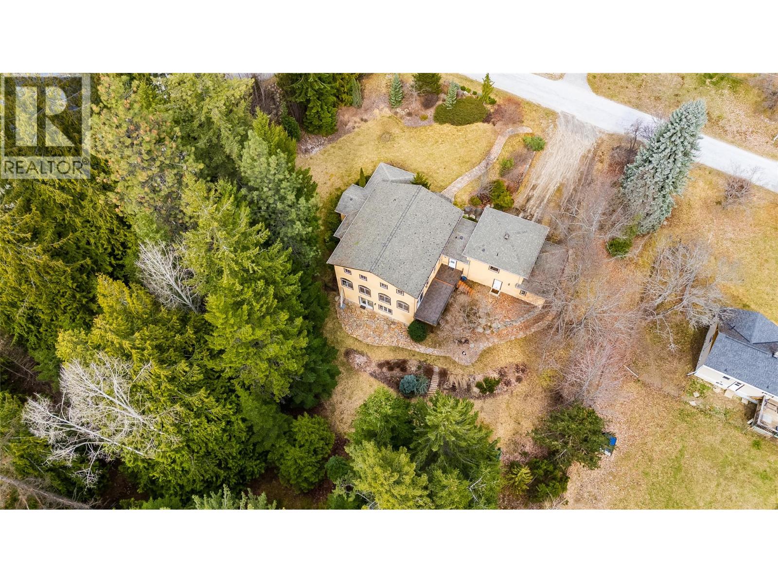 3179 Heddle Road, Nelson, British Columbia  V1L 6M2 - Photo 7 - 10380904