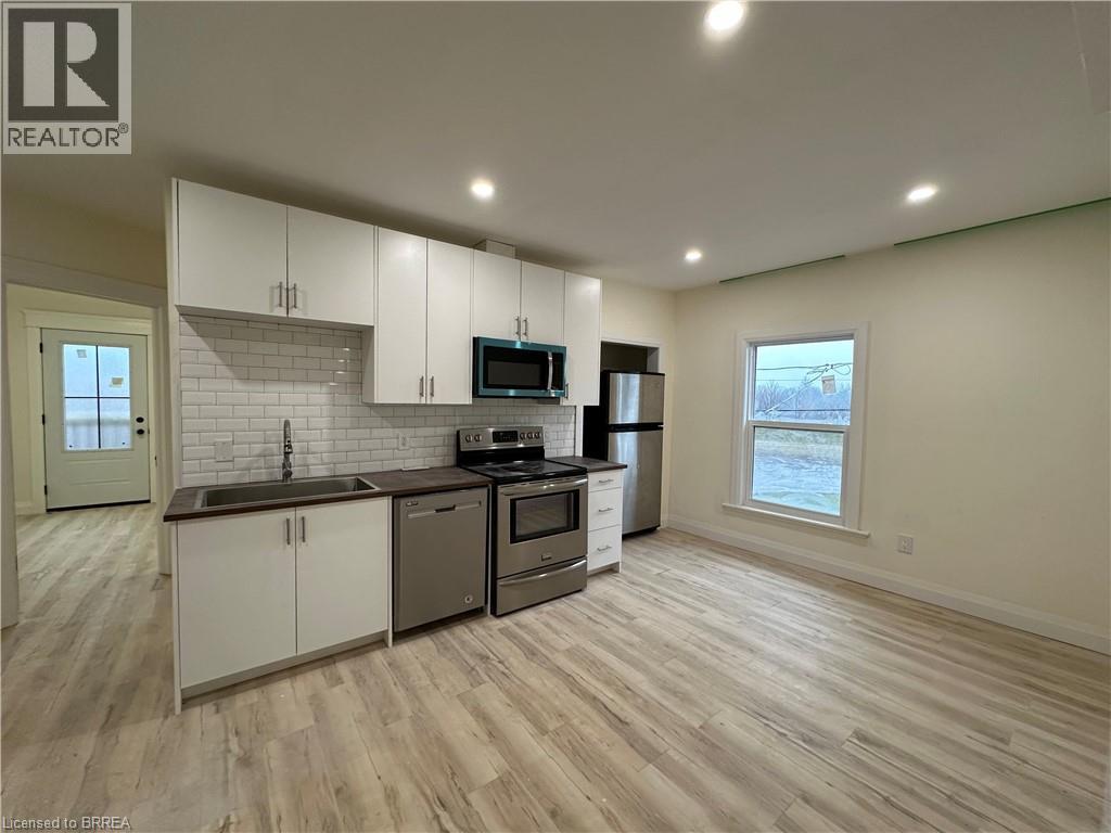 59 Church Street, Brantford, Ontario  N3T 3R2 - Photo 6 - 40815044