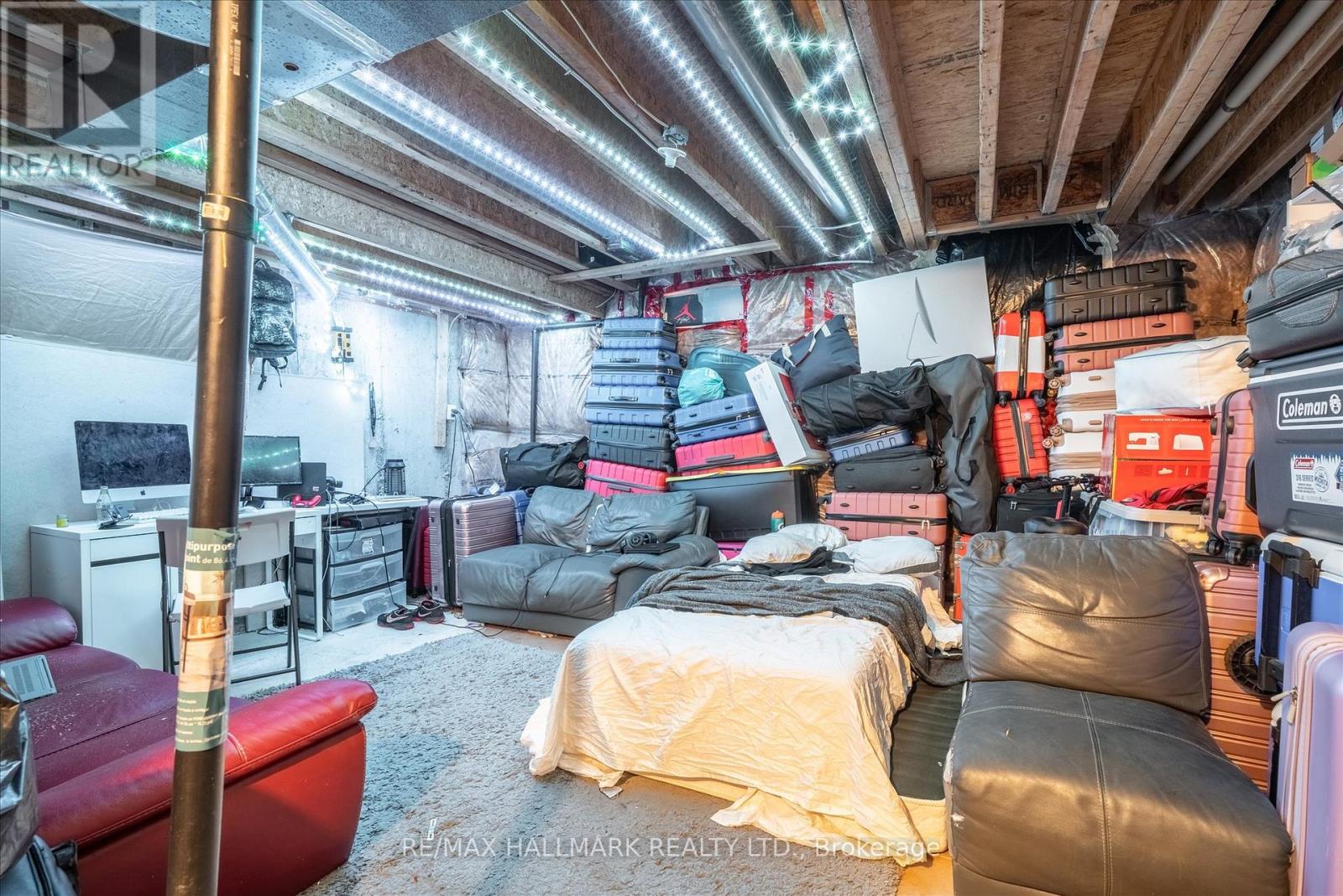 10 Rabbit Run Way, Brampton, Ontario  L6Z 0J2 - Photo 9 - W12936468