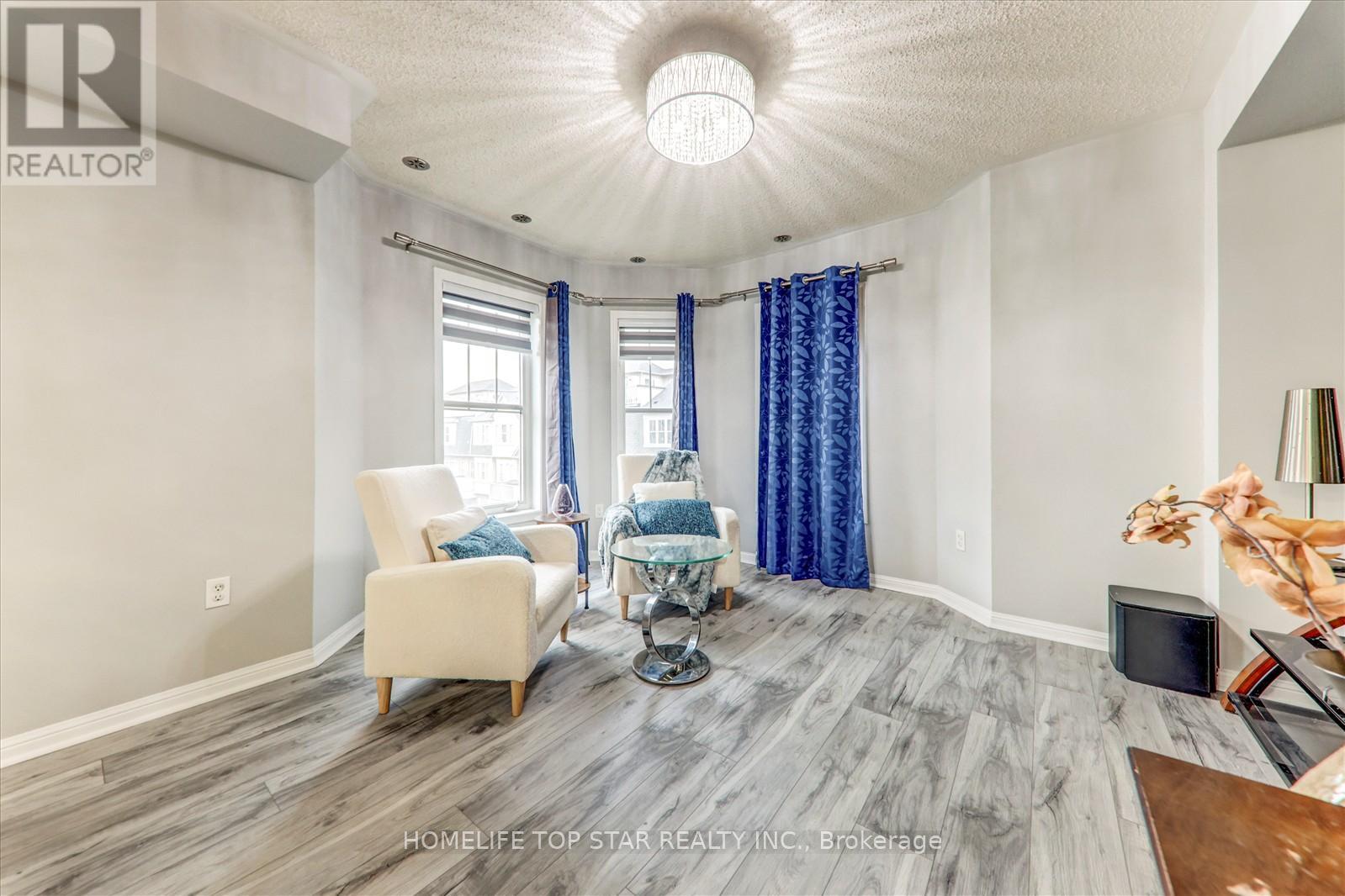 6 - 710 Neighbourhood Circle, Mississauga, Ontario  L5B 0B4 - Photo 11 - W12936472