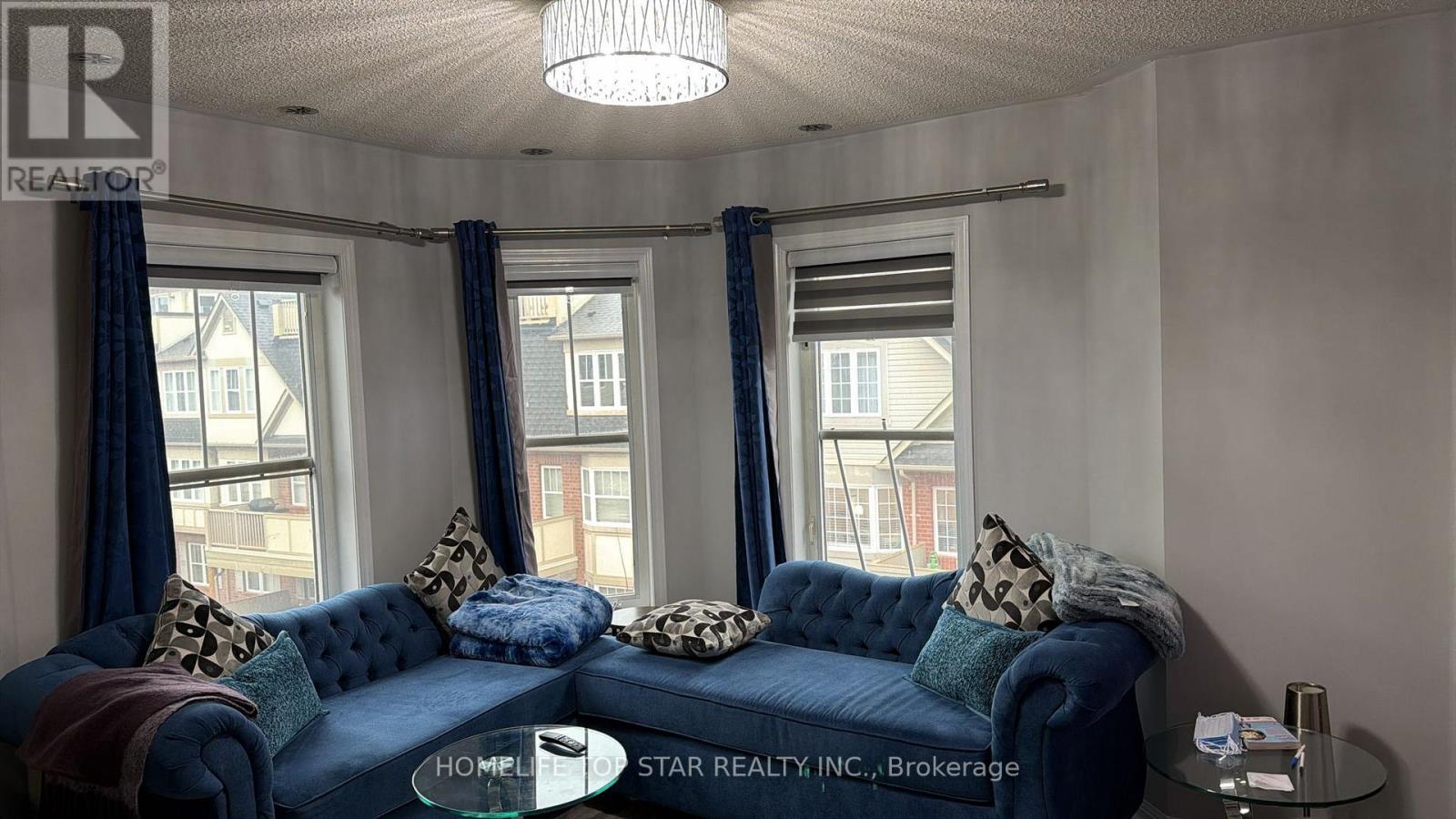 6 - 710 Neighbourhood Circle, Mississauga, Ontario  L5B 0B4 - Photo 28 - W12936472