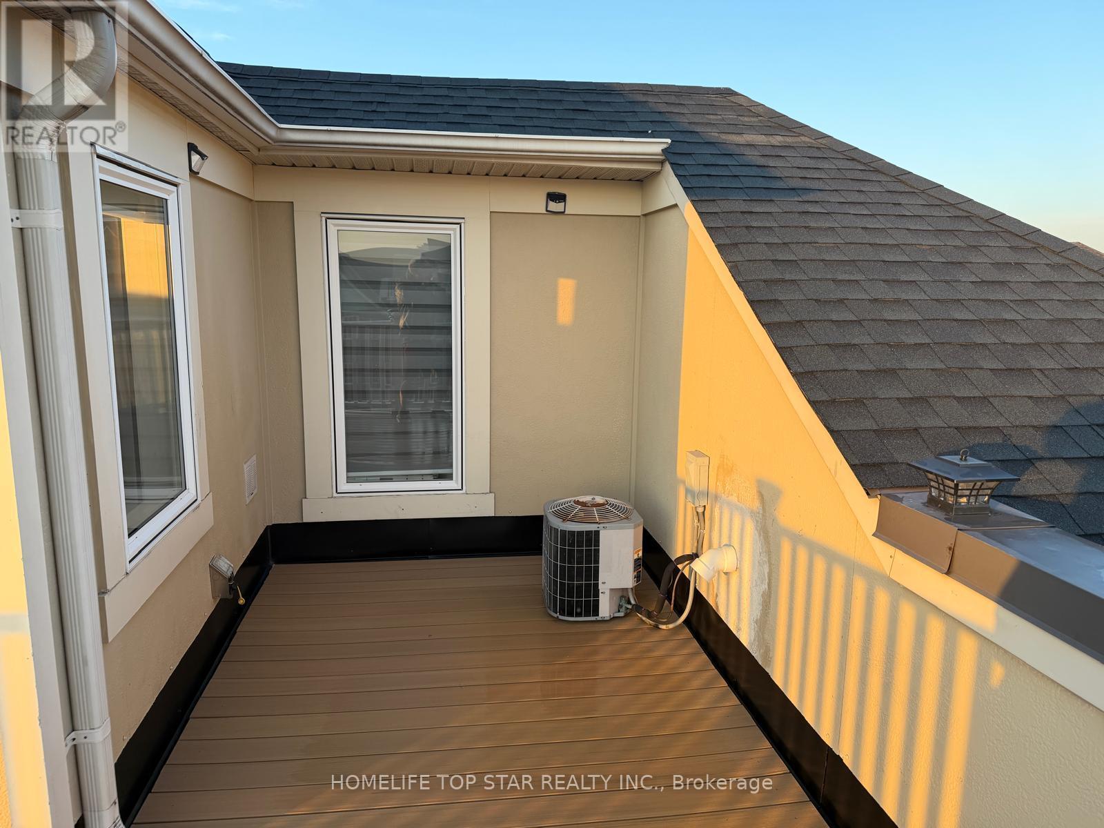 6 - 710 Neighbourhood Circle, Mississauga, Ontario  L5B 0B4 - Photo 31 - W12936472