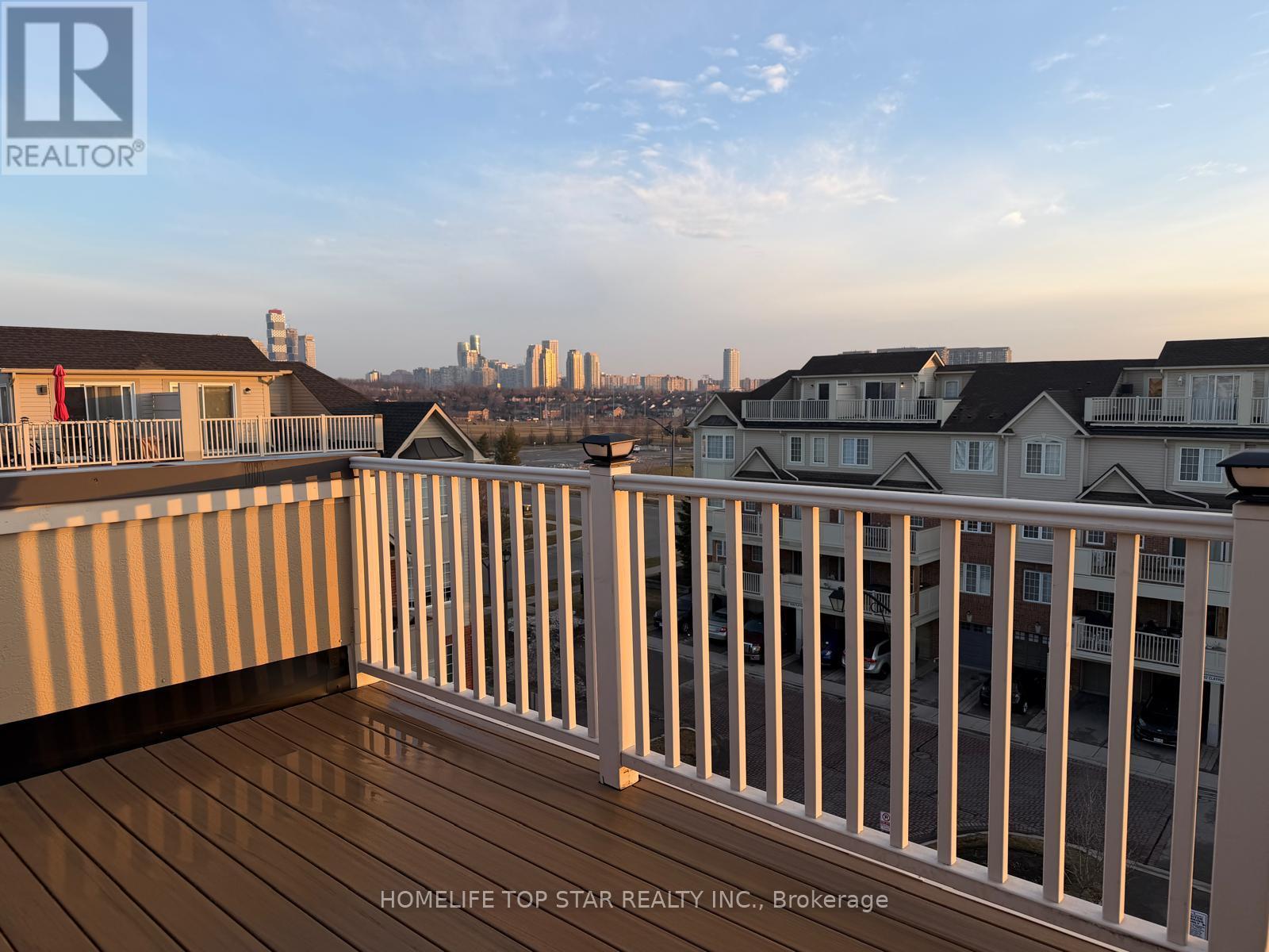 6 - 710 Neighbourhood Circle, Mississauga, Ontario  L5B 0B4 - Photo 32 - W12936472