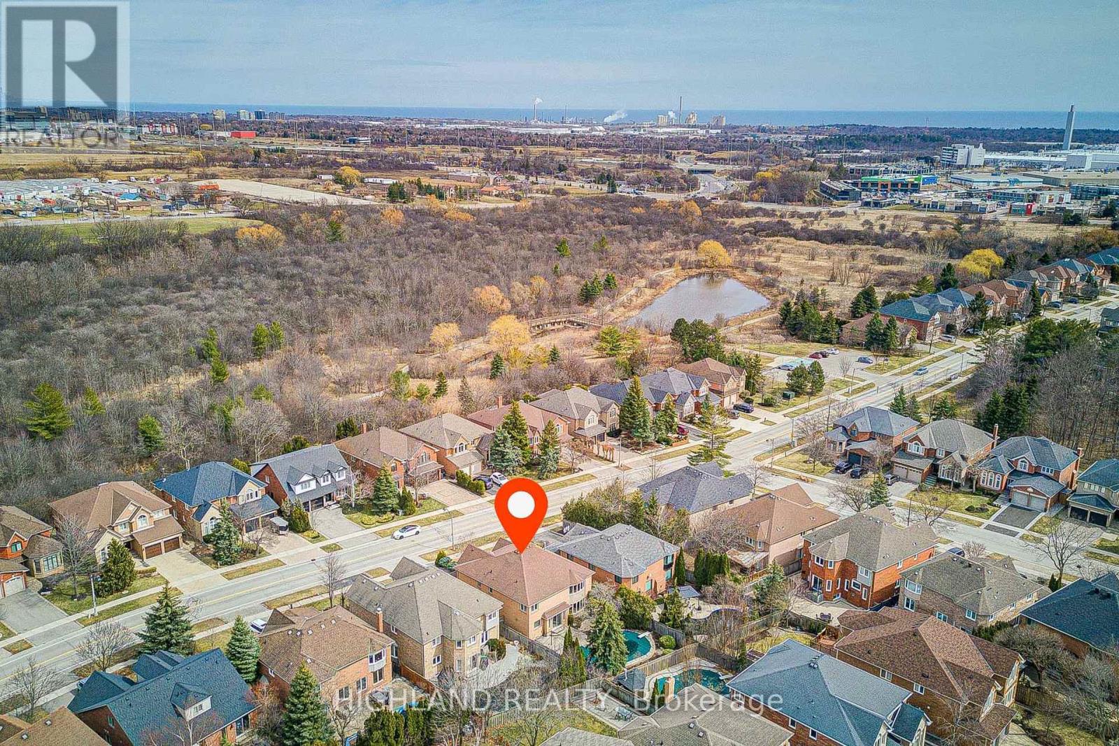 1472 Bayshire Drive, Oakville, Ontario  L6H 6E6 - Photo 26 - W12936578