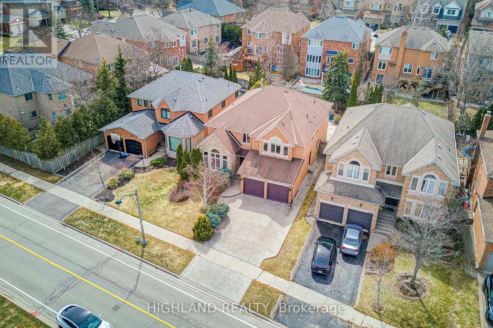 1472 Bayshire Drive, Oakville, Ontario  L6H 6E6 - Photo 29 - W12936578