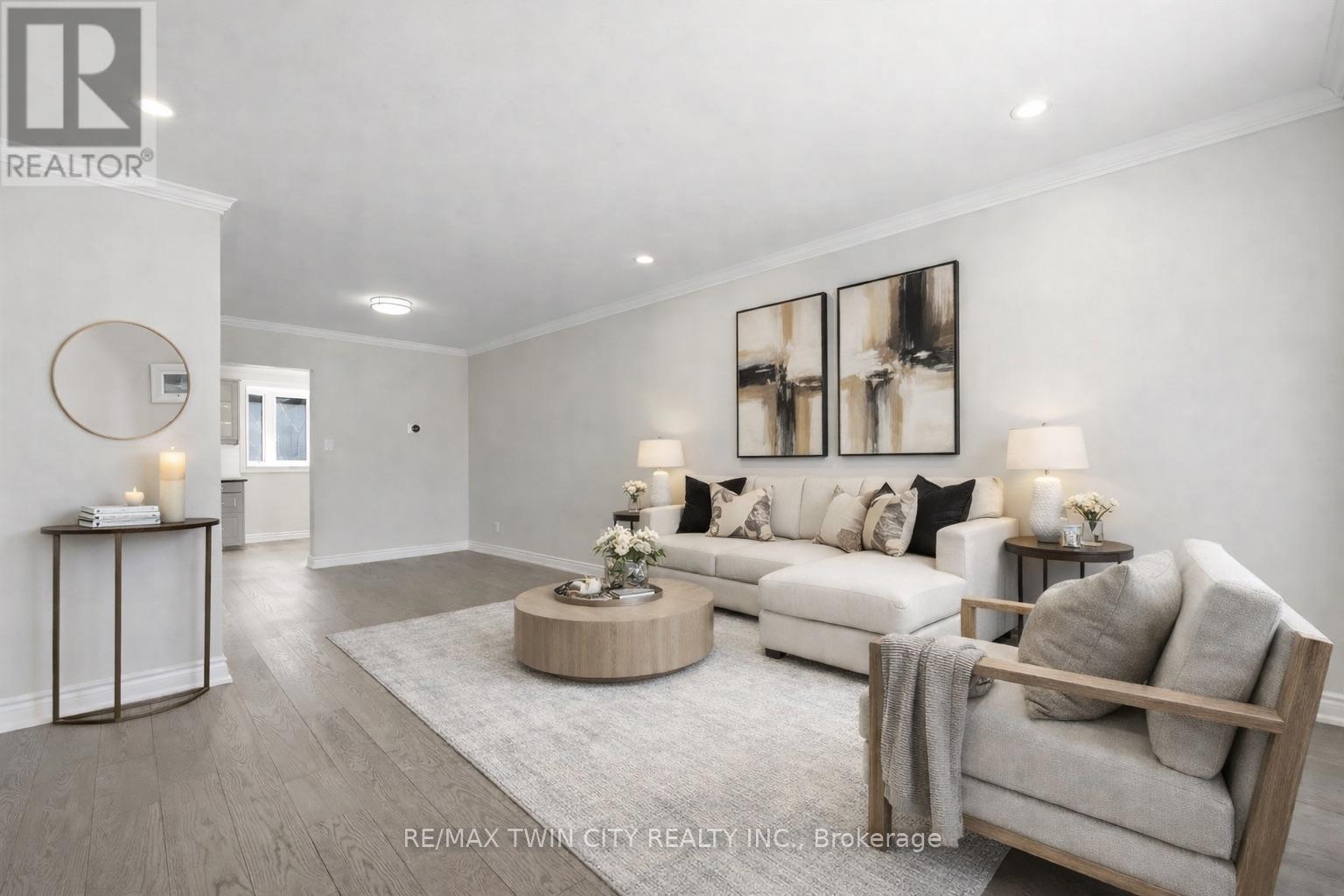 25 Seaborn Road, Brampton, Ontario  L6V 2B8 - Photo 4 - W12936594