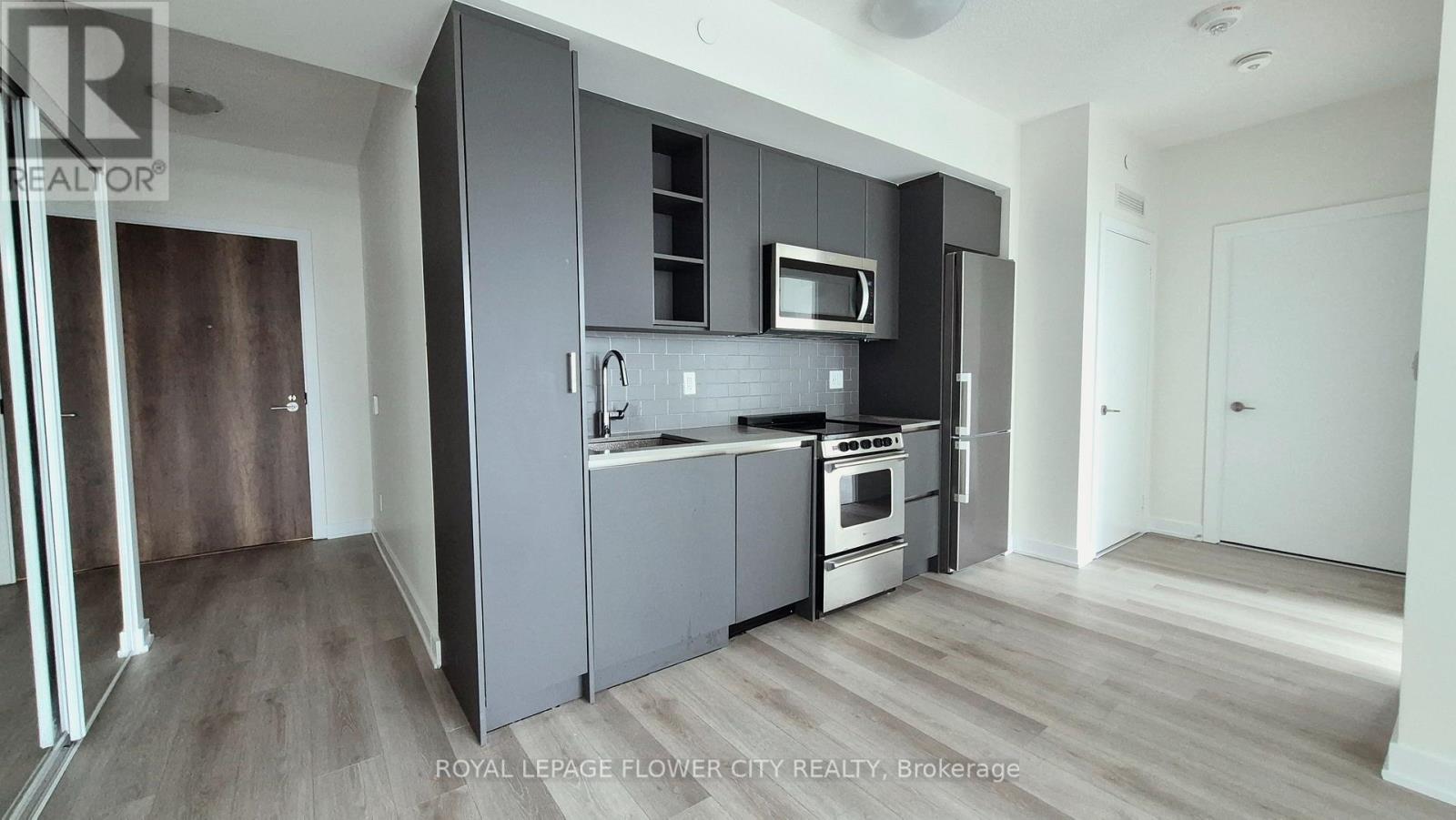 432 - 251 Manitoba Street, Toronto, Ontario  M8Y 0C7 - Photo 2 - W12936610