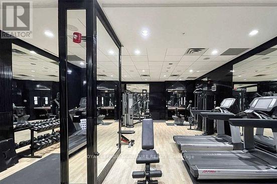 2307 - 310 Burnhamthorpe Road W, Mississauga, Ontario  L5B 3Y5 - Photo 17 - W12936616