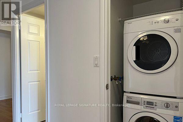 2307 - 310 Burnhamthorpe Road W, Mississauga, Ontario  L5B 3Y5 - Photo 3 - W12936616