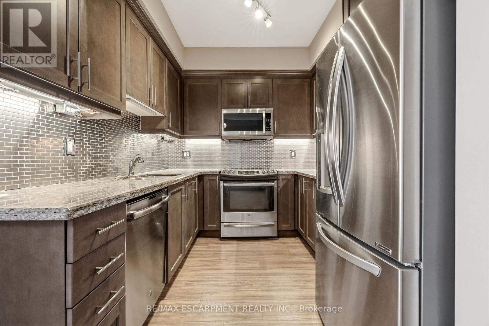 308 - 2300 Upper Middle Road, Oakville, Ontario  L6M 0T4 - Photo 13 - W12936622