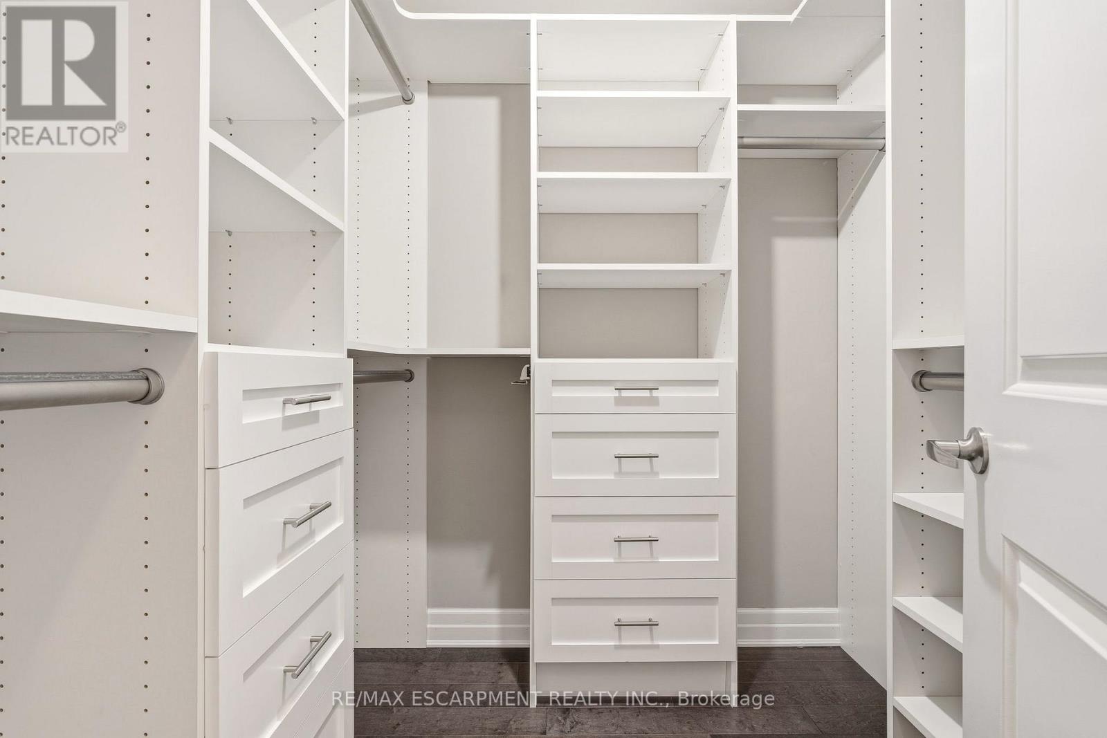 308 - 2300 Upper Middle Road, Oakville, Ontario  L6M 0T4 - Photo 22 - W12936622