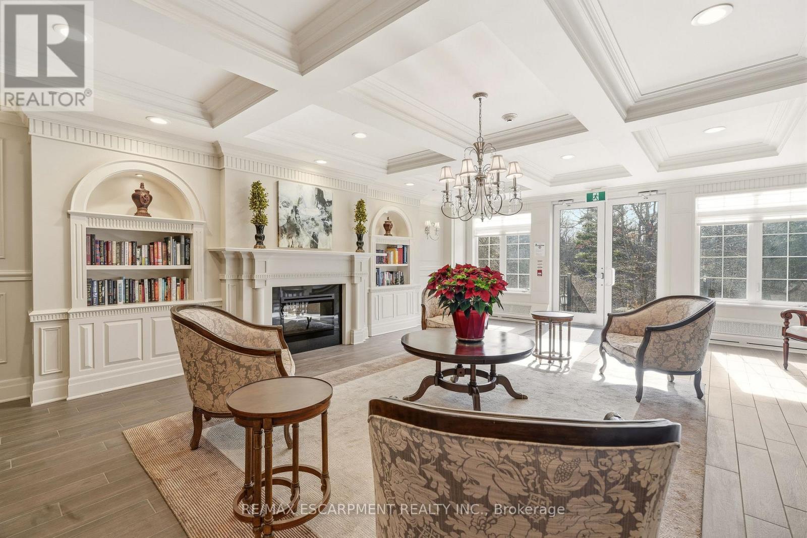 308 - 2300 Upper Middle Road, Oakville, Ontario  L6M 0T4 - Photo 5 - W12936622