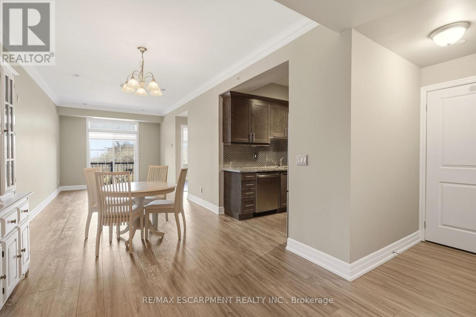 308 - 2300 Upper Middle Road, Oakville, Ontario  L6M 0T4 - Photo 7 - W12936622