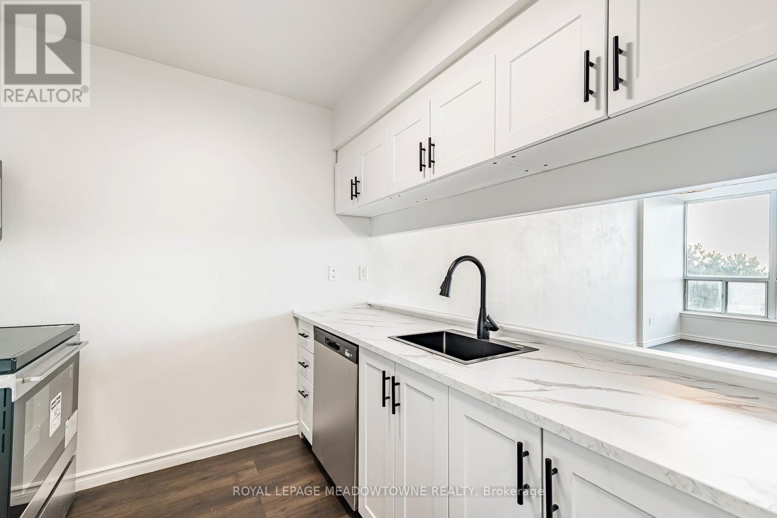 409 - 12 Laurelcrest Street, Brampton, Ontario  L6S 5Y4 - Photo 17 - W12936632