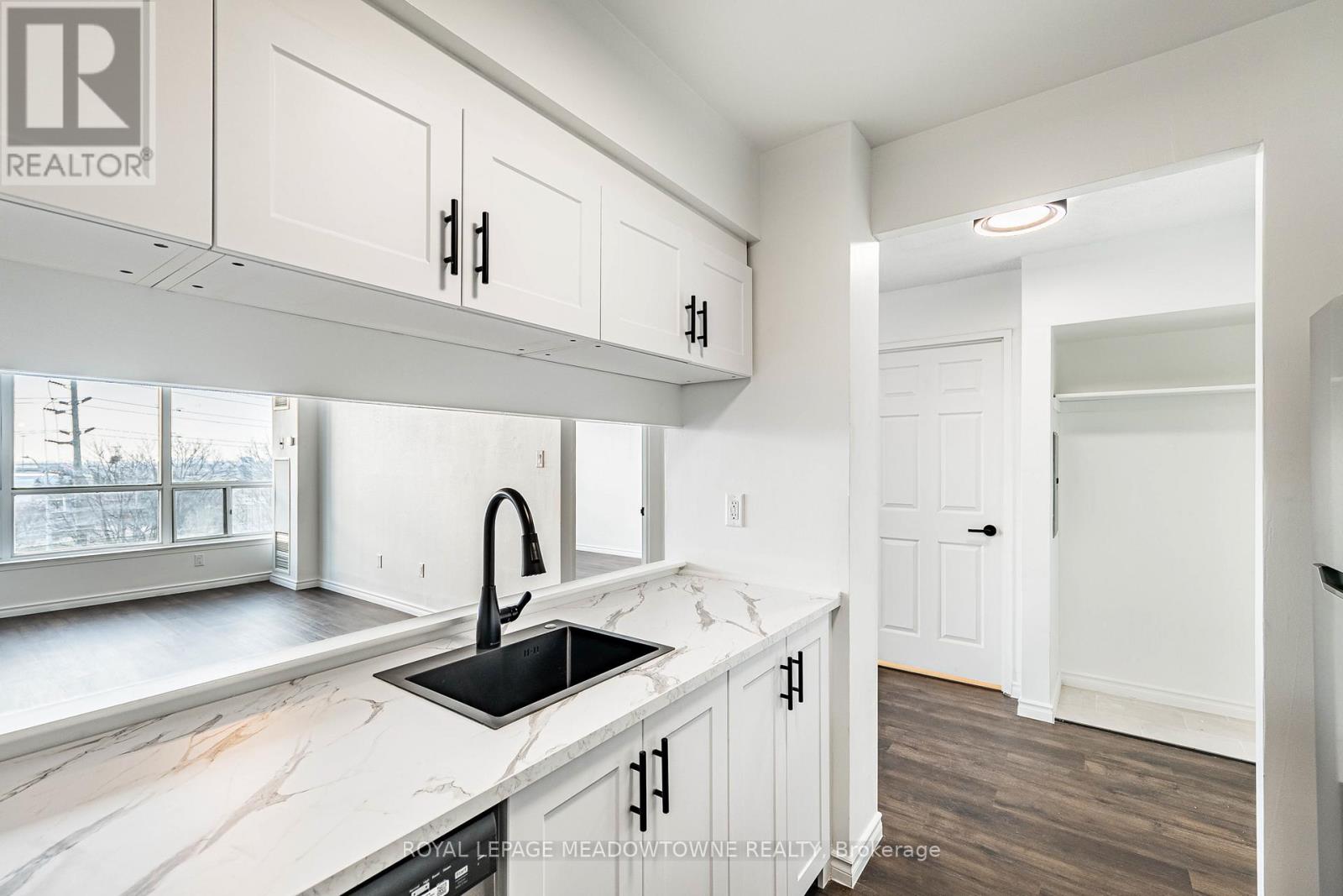 409 - 12 Laurelcrest Street, Brampton, Ontario  L6S 5Y4 - Photo 20 - W12936632