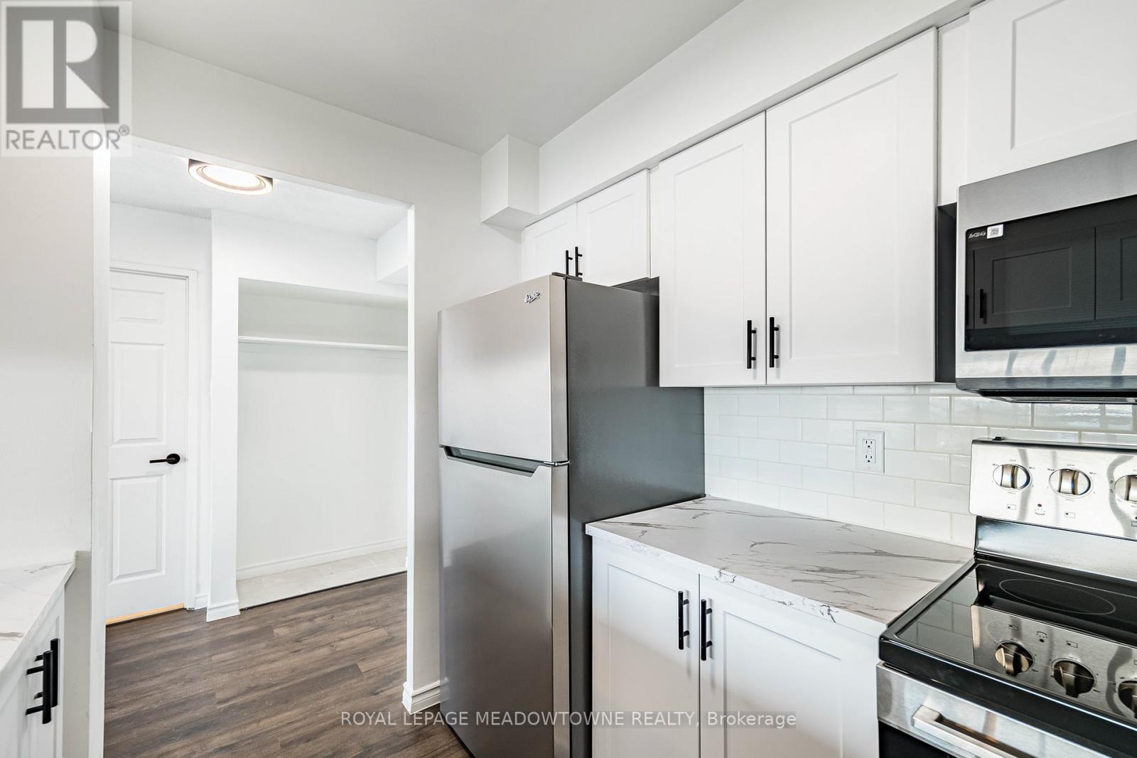 409 - 12 Laurelcrest Street, Brampton, Ontario  L6S 5Y4 - Photo 21 - W12936632