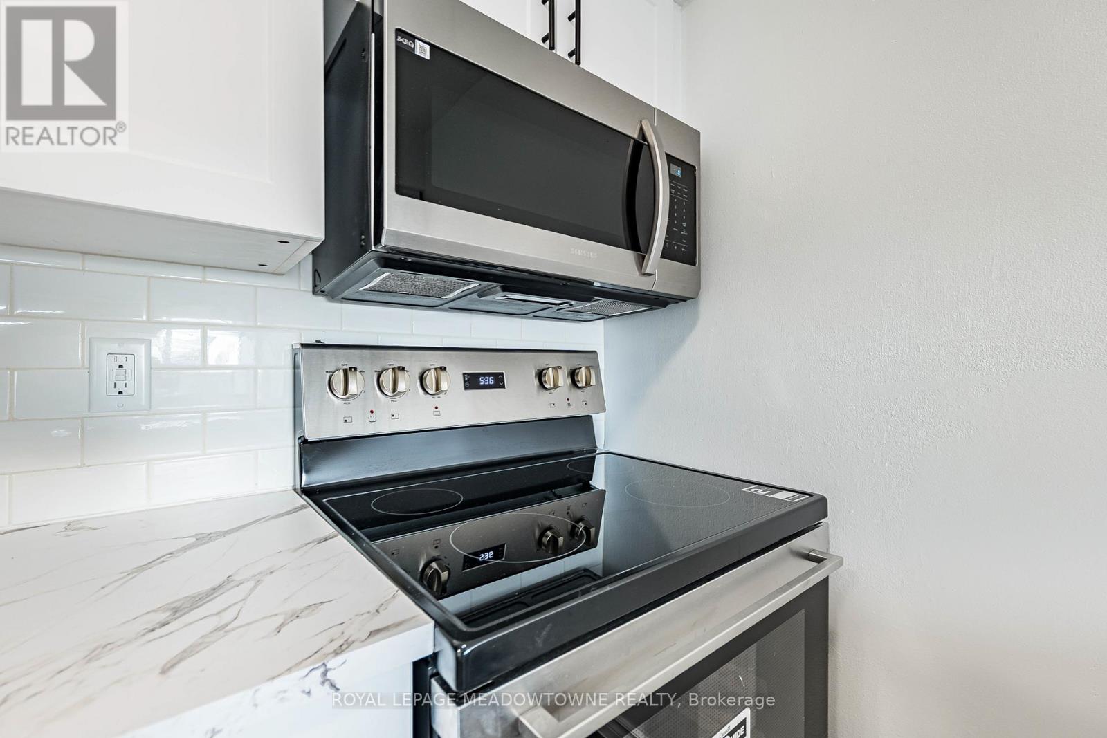 409 - 12 Laurelcrest Street, Brampton, Ontario  L6S 5Y4 - Photo 24 - W12936632