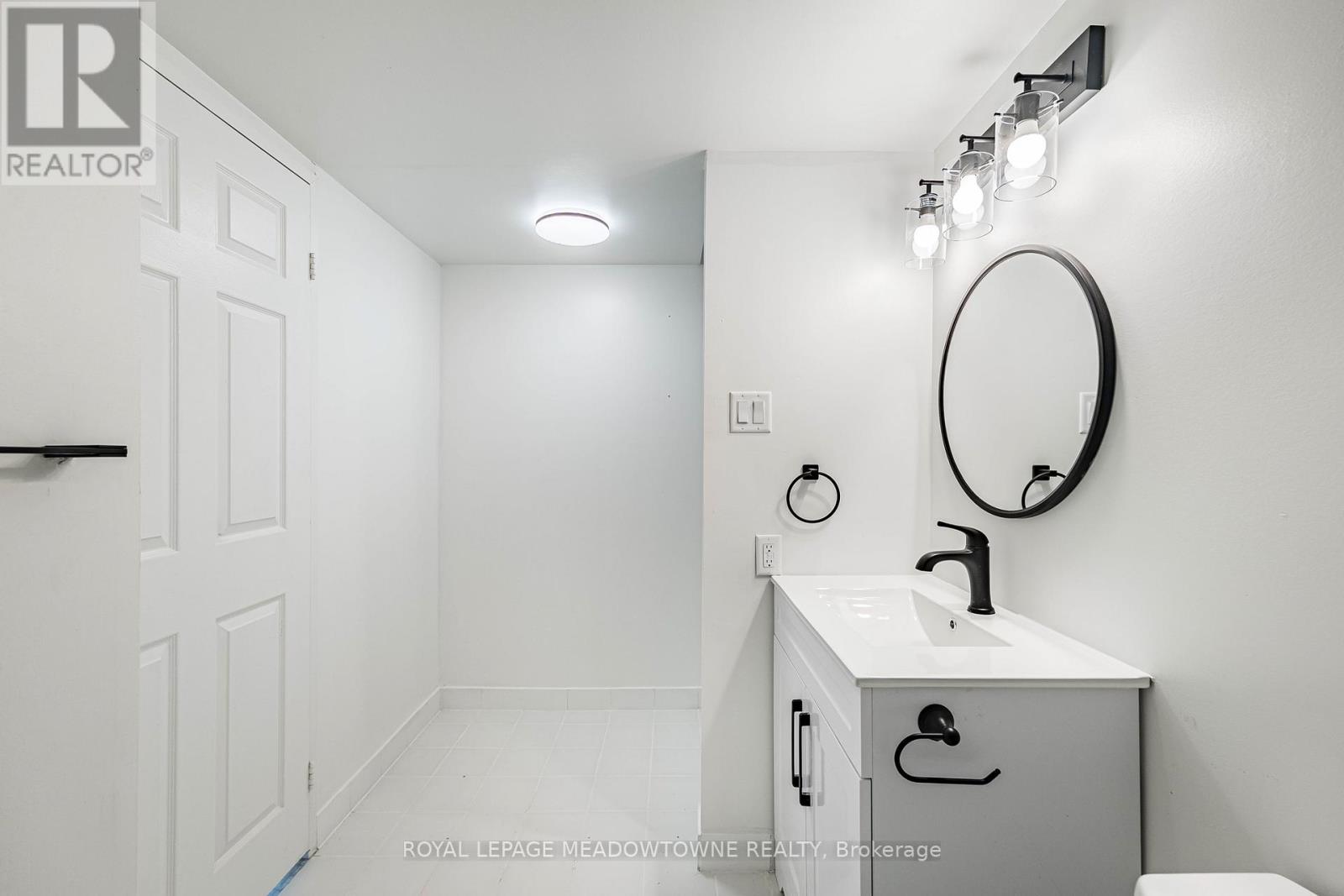 409 - 12 Laurelcrest Street, Brampton, Ontario  L6S 5Y4 - Photo 35 - W12936632