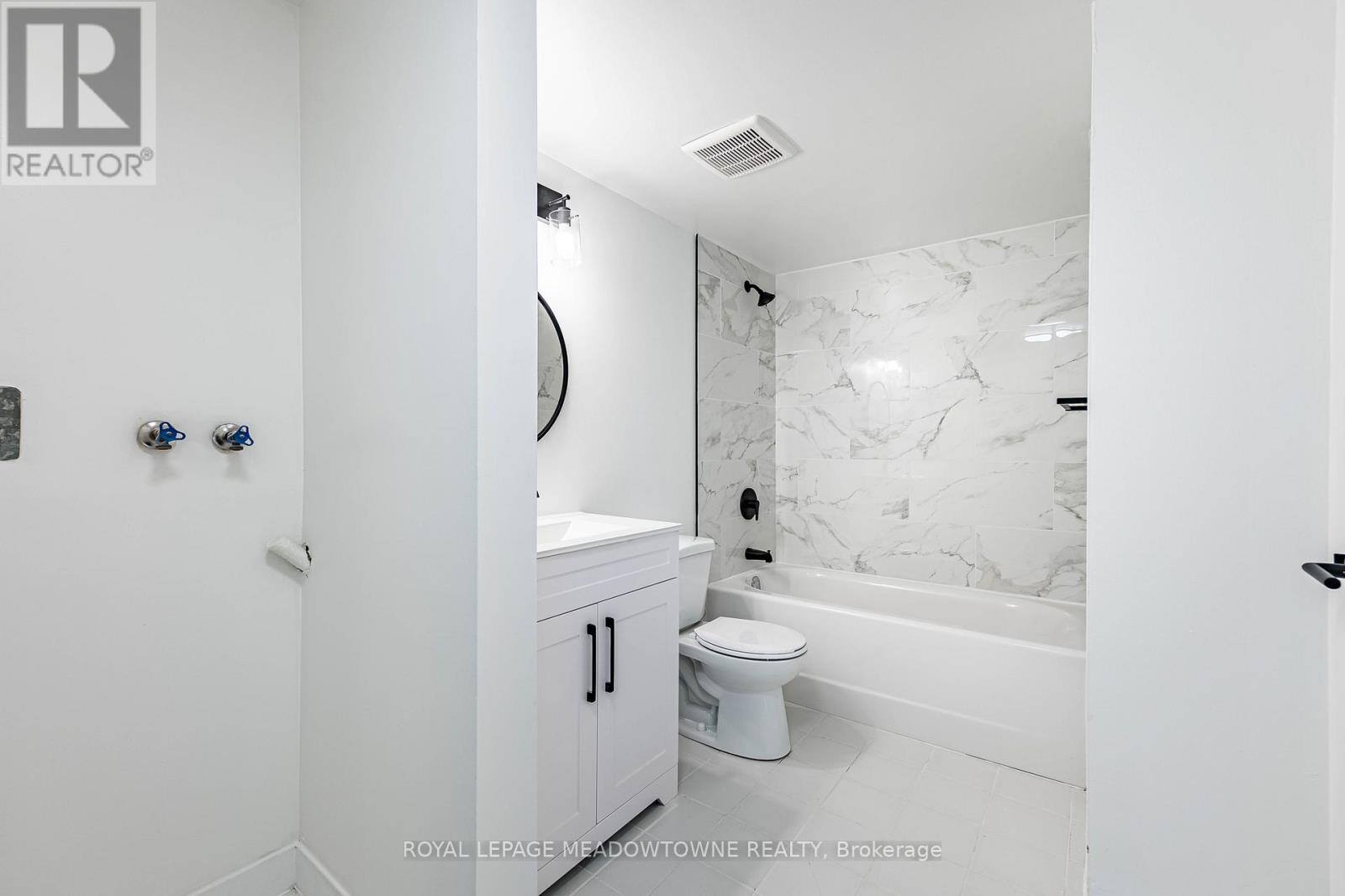 409 - 12 Laurelcrest Street, Brampton, Ontario  L6S 5Y4 - Photo 36 - W12936632