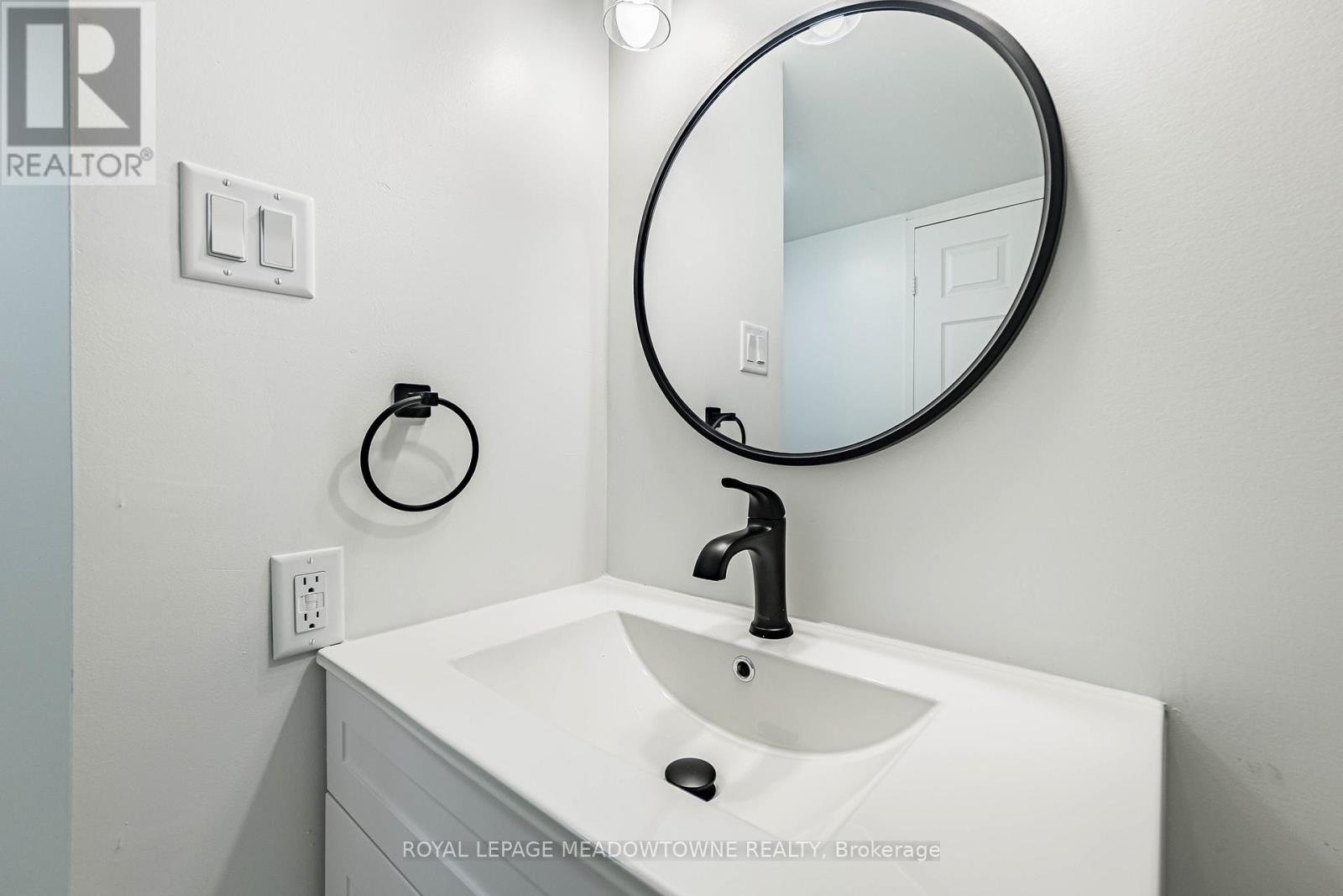 409 - 12 Laurelcrest Street, Brampton, Ontario  L6S 5Y4 - Photo 37 - W12936632