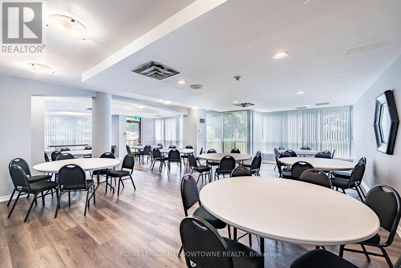 409 - 12 Laurelcrest Street, Brampton, Ontario  L6S 5Y4 - Photo 46 - W12936632