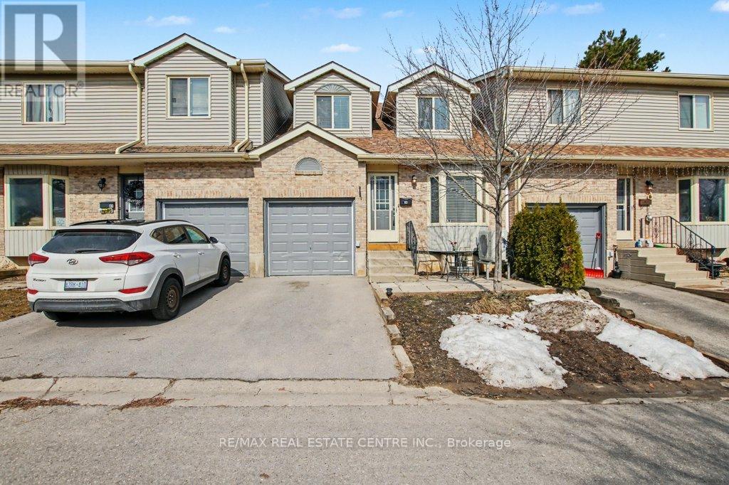 93 - 90 LAWRENCE AVENUE, Orangeville, Ontario