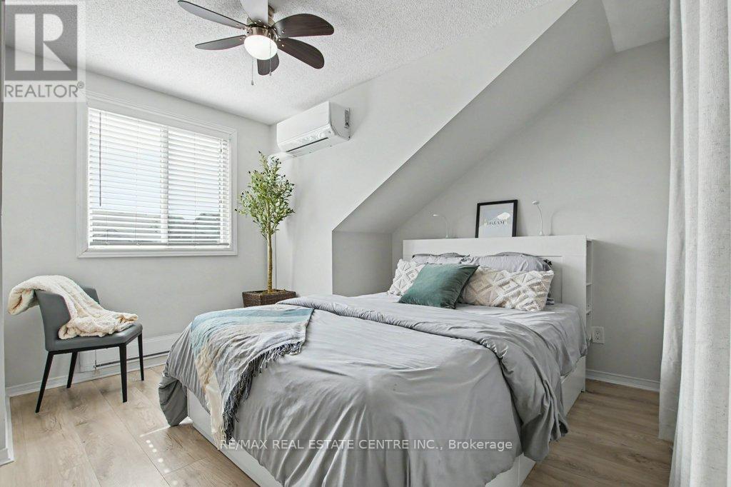 93 - 90 Lawrence Avenue, Orangeville, Ontario  L9W 4J6 - Photo 19 - W12936642