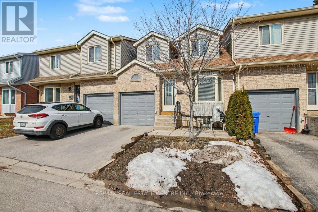 93 - 90 Lawrence Avenue, Orangeville, Ontario  L9W 4J6 - Photo 2 - W12936642