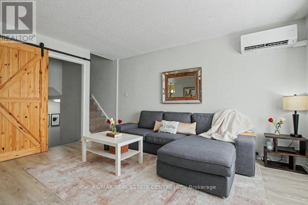 93 - 90 Lawrence Avenue, Orangeville, Ontario  L9W 4J6 - Photo 7 - W12936642