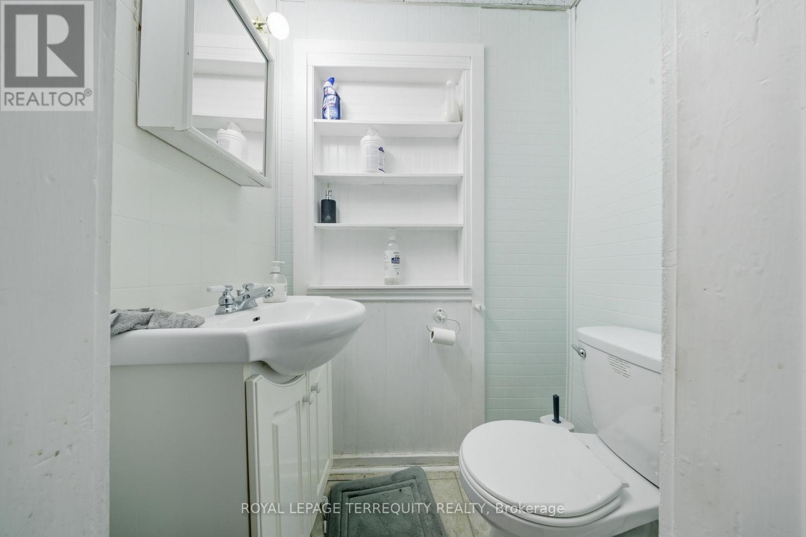 28 Railway Street, Blandford-Blenheim, Ontario  N0J 1V0 - Photo 14 - X12936484