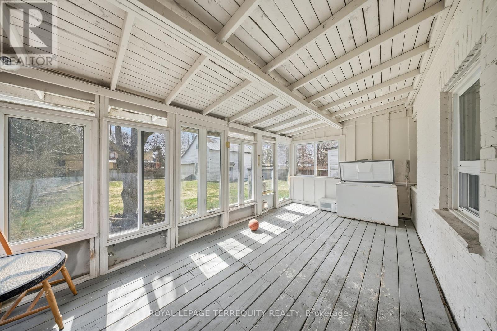 28 Railway Street, Blandford-Blenheim, Ontario  N0J 1V0 - Photo 18 - X12936484