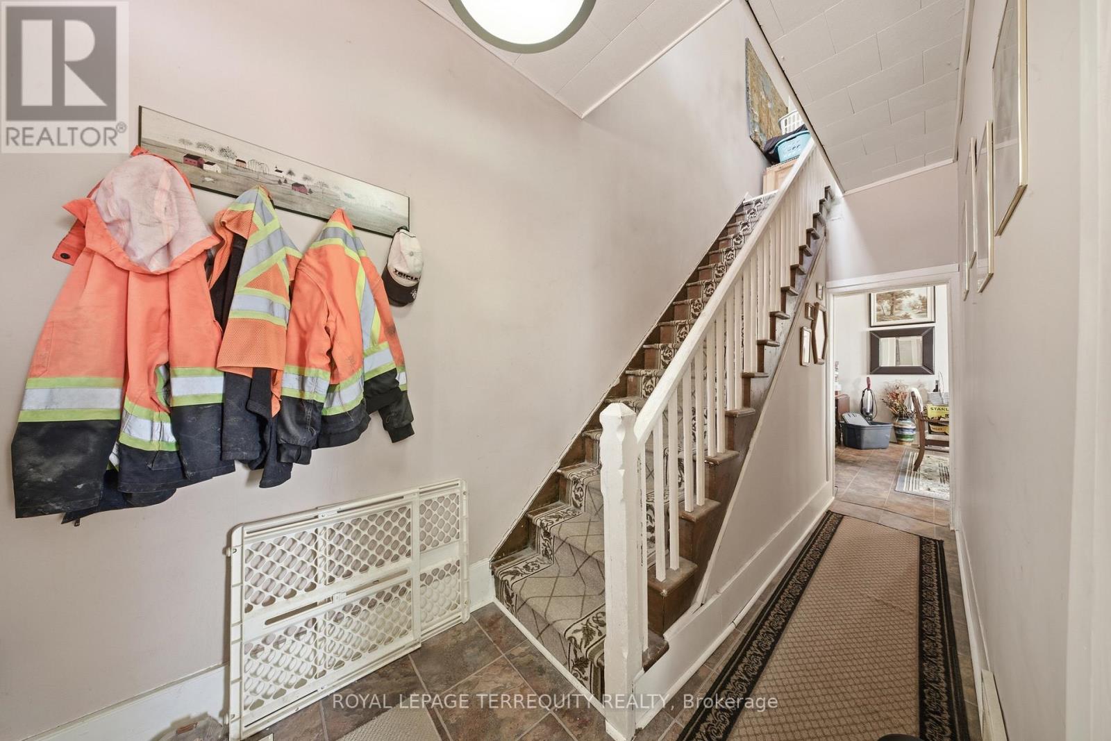 28 Railway Street, Blandford-Blenheim, Ontario  N0J 1V0 - Photo 27 - X12936484