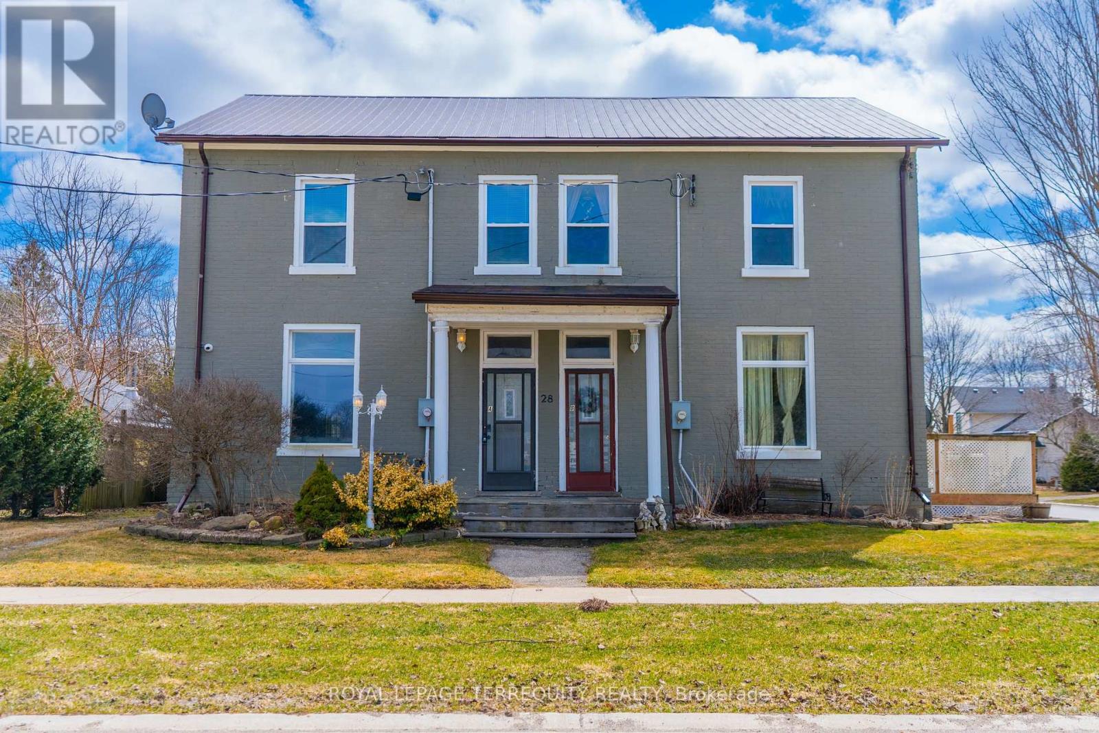 28 Railway Street, Blandford-Blenheim, Ontario  N0J 1V0 - Photo 3 - X12936484