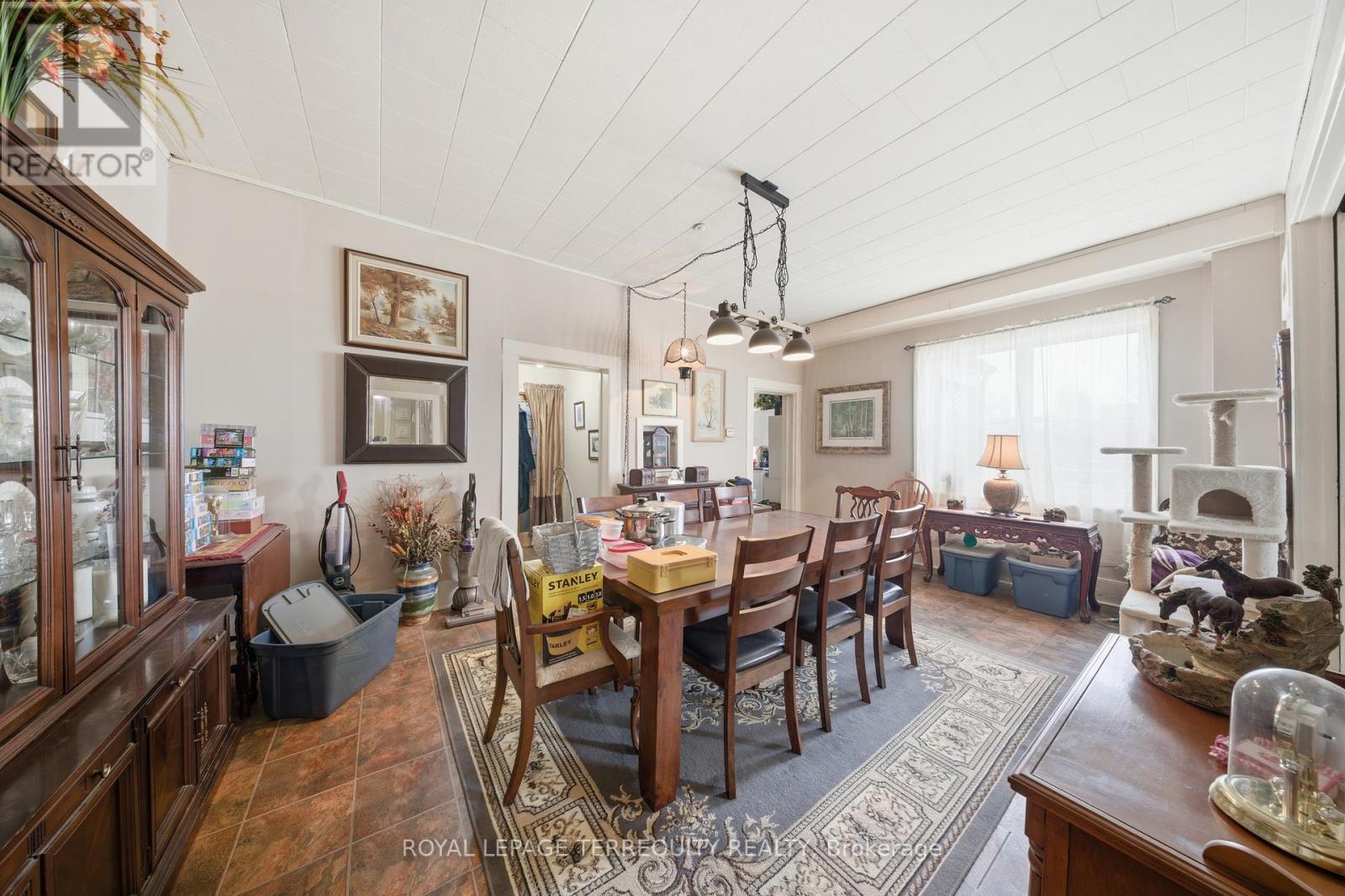 28 Railway Street, Blandford-Blenheim, Ontario  N0J 1V0 - Photo 31 - X12936484