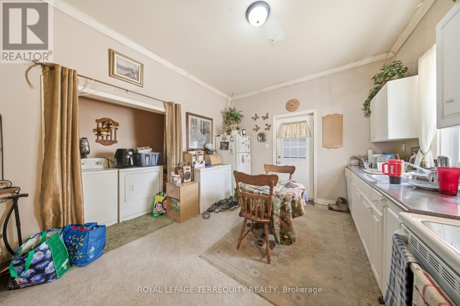 28 Railway Street, Blandford-Blenheim, Ontario  N0J 1V0 - Photo 34 - X12936484