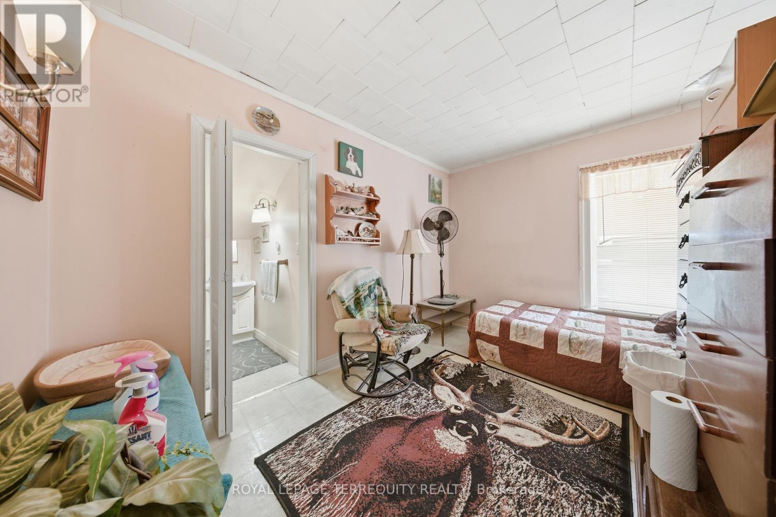 28 Railway Street, Blandford-Blenheim, Ontario  N0J 1V0 - Photo 38 - X12936484