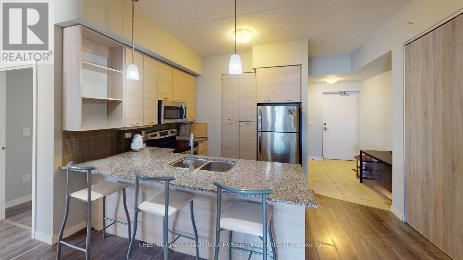 1505 - 318 Spruce Street, Waterloo, Ontario  N2L 0E9 - Photo 4 - X12936500