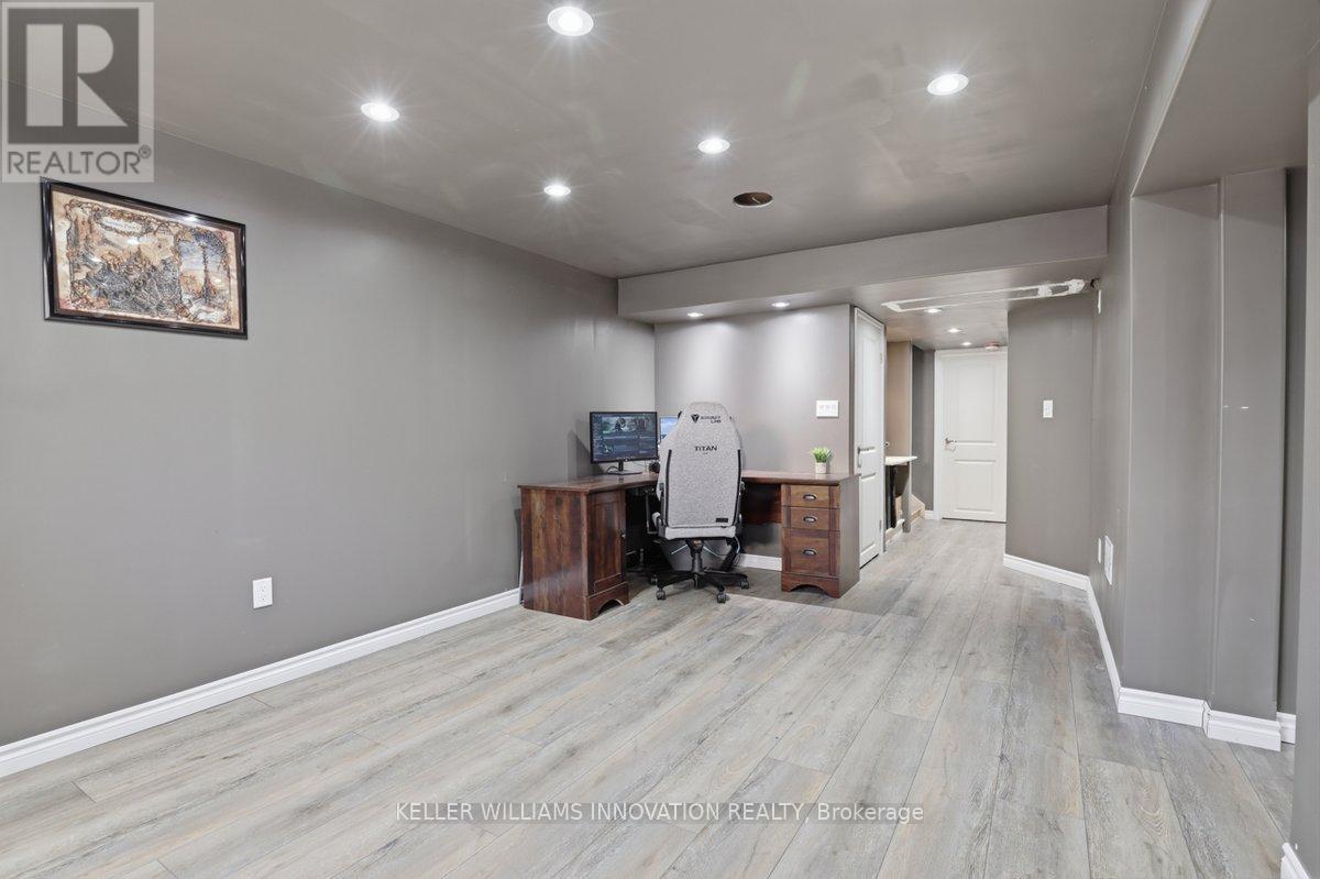 18 Vic Chambers Place, Brant, Ontario  N3L 0E6 - Photo 22 - X12936558