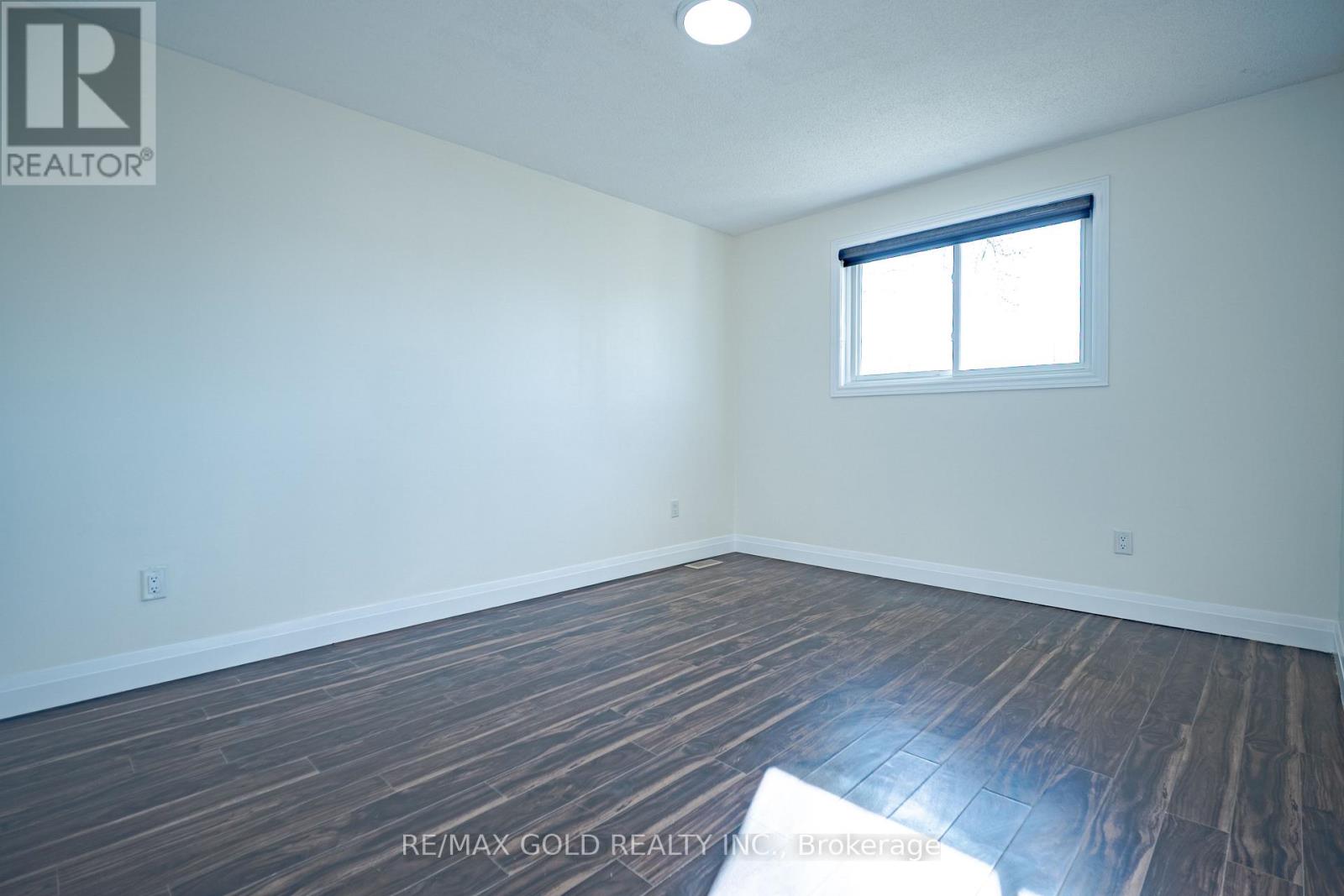 23 Bridlewood Drive, Welland, Ontario  L3C 6J7 - Photo 14 - X12936590