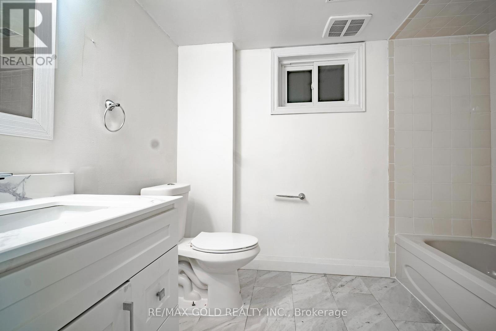 23 Bridlewood Drive, Welland, Ontario  L3C 6J7 - Photo 25 - X12936590