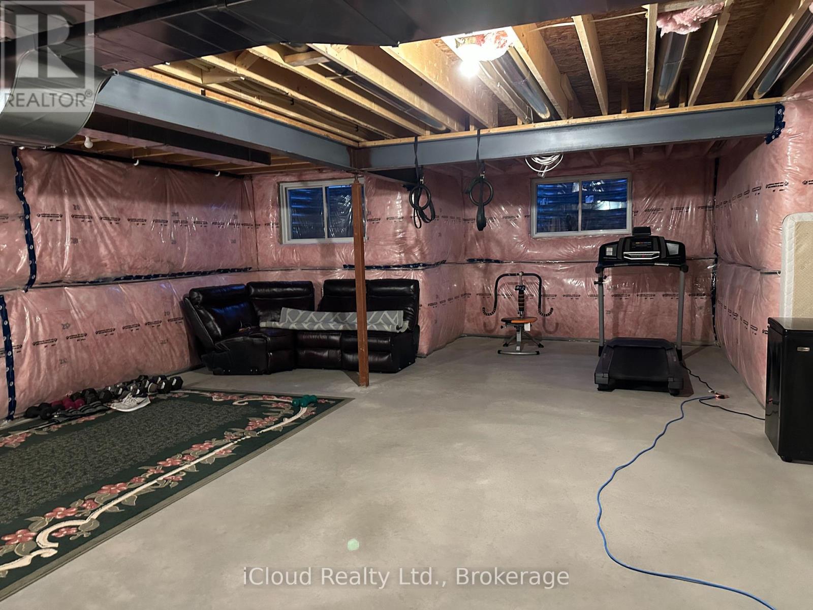 106 Queensgate Crescent, Woolwich, Ontario  N0B 1M0 - Photo 29 - X12936626