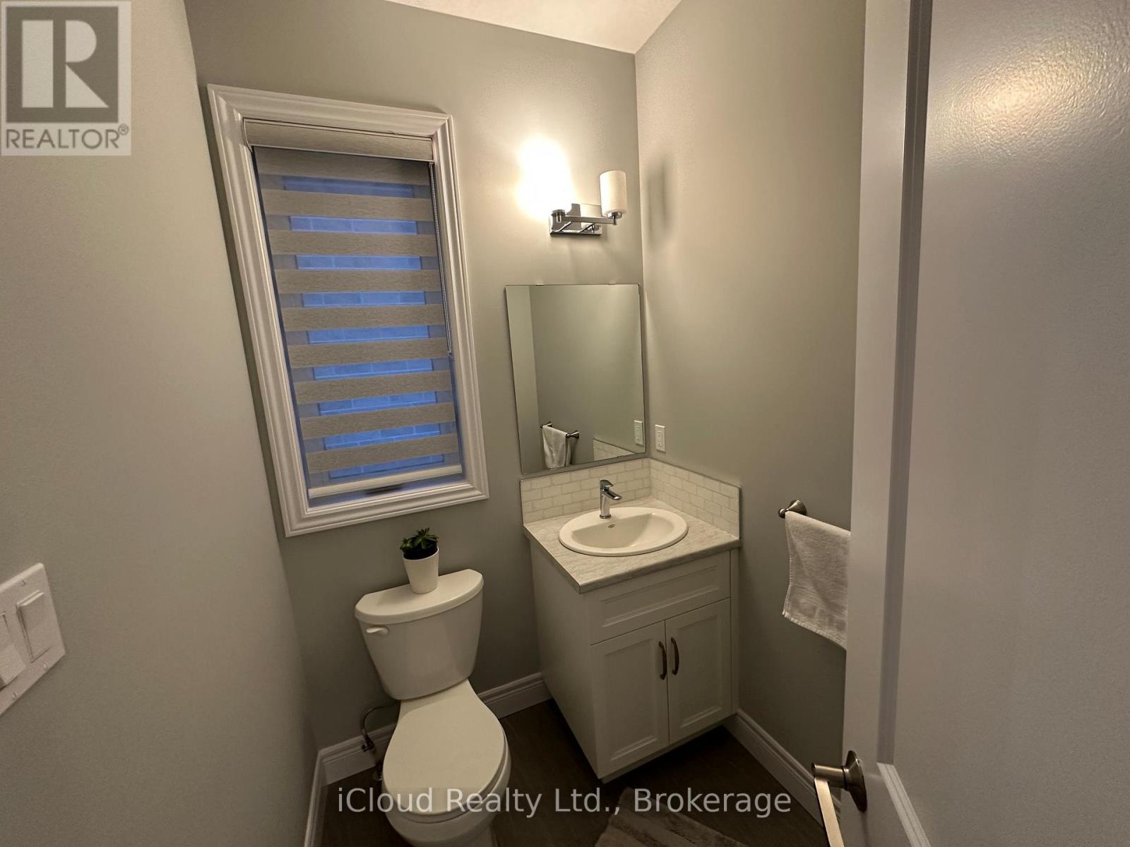 106 Queensgate Crescent, Woolwich, Ontario  N0B 1M0 - Photo 6 - X12936626