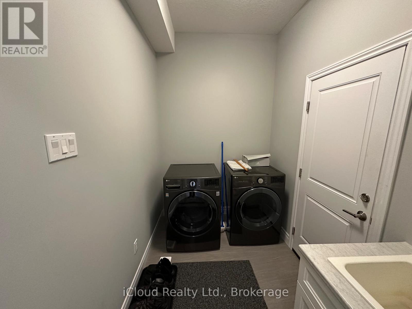 106 Queensgate Crescent, Woolwich, Ontario  N0B 1M0 - Photo 7 - X12936626