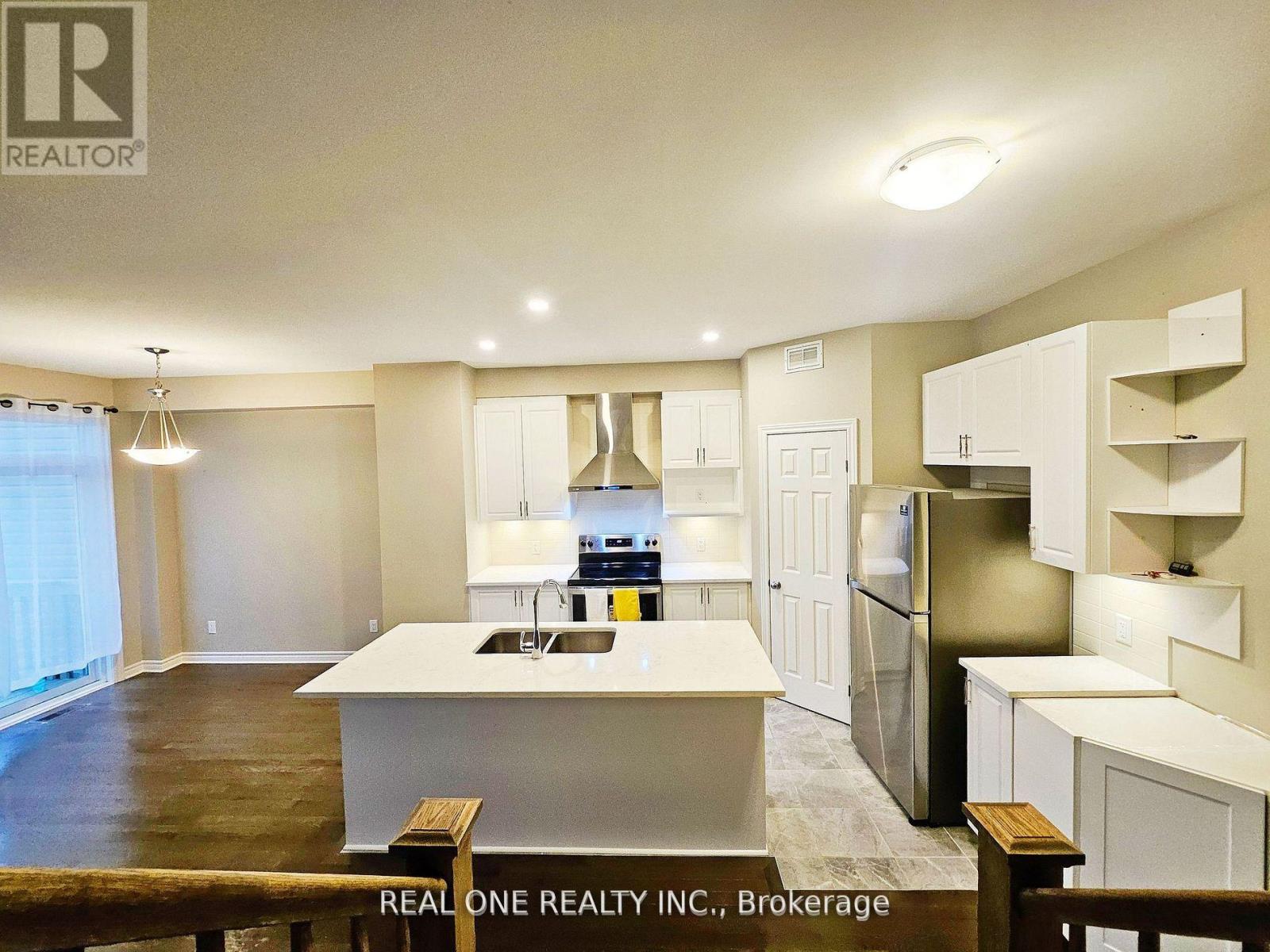 1103 Barrow Avenue, Kingston, Ontario  K7M 0G5 - Photo 3 - X12936630