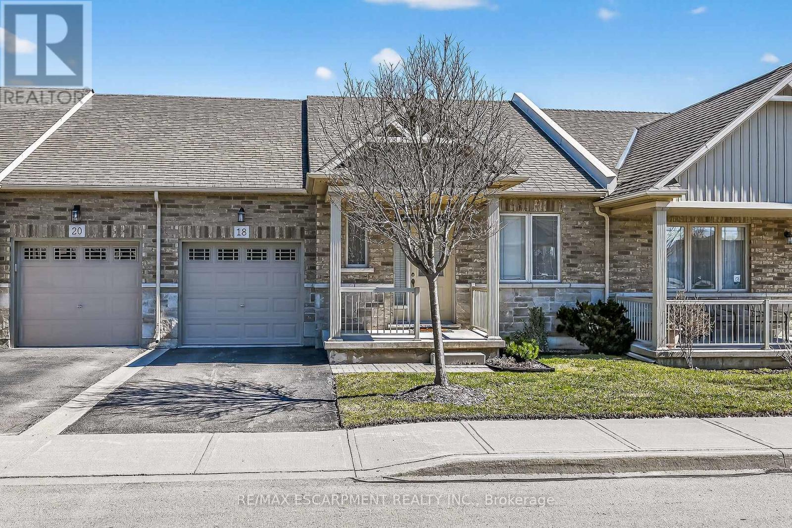 18 Ecker Lane, Hamilton, Ontario  L0R 1C0 - Photo 1 - X12936650