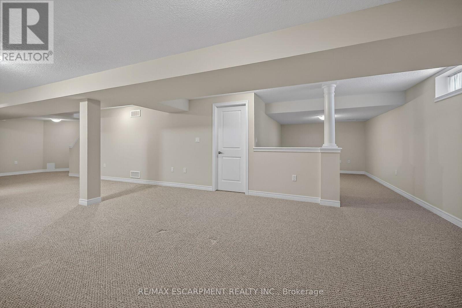 18 Ecker Lane, Hamilton, Ontario  L0R 1C0 - Photo 25 - X12936650