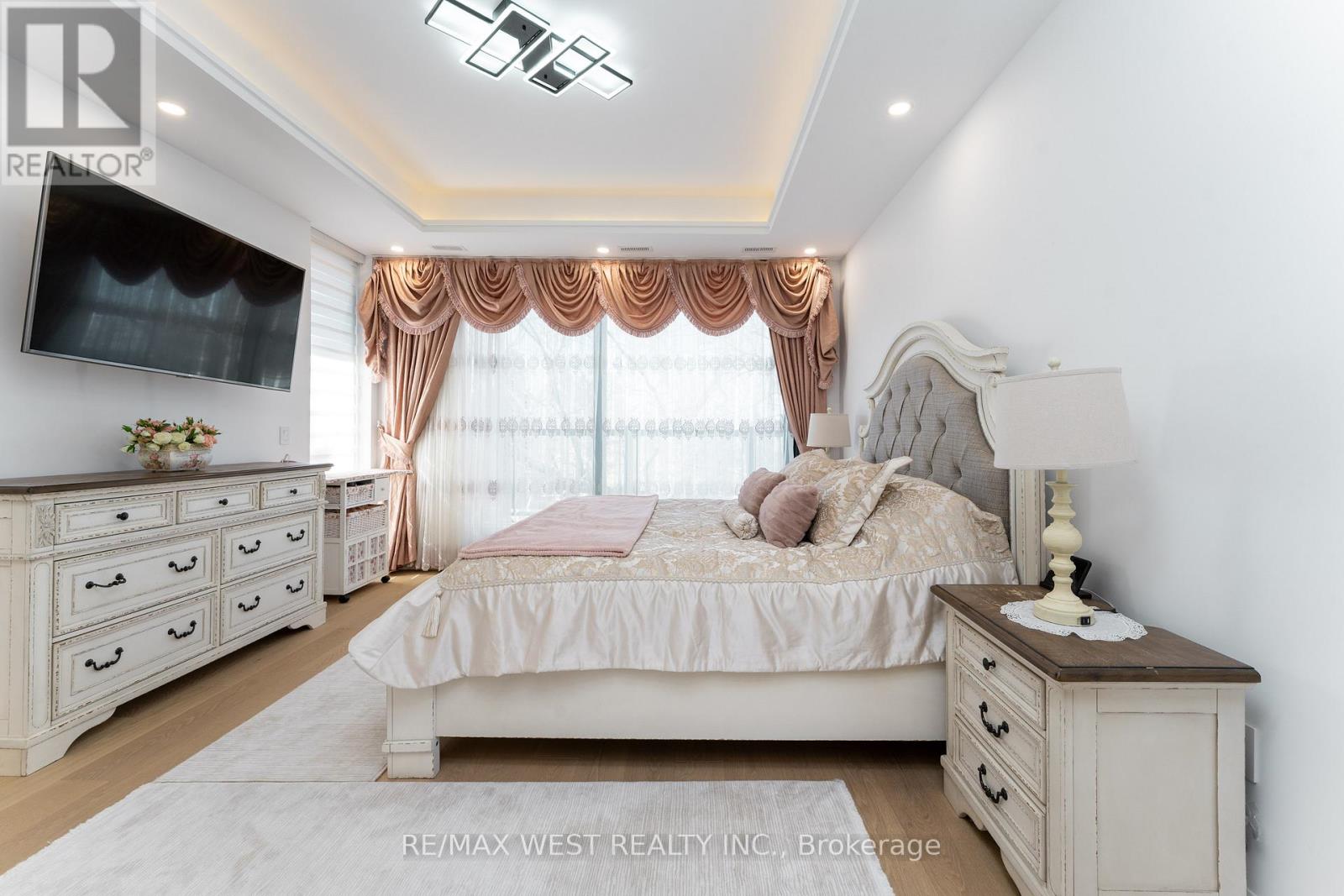 52 Wildwood Avenue, Richmond Hill, Ontario  L4E 3B3 - Photo 23 - N12936278