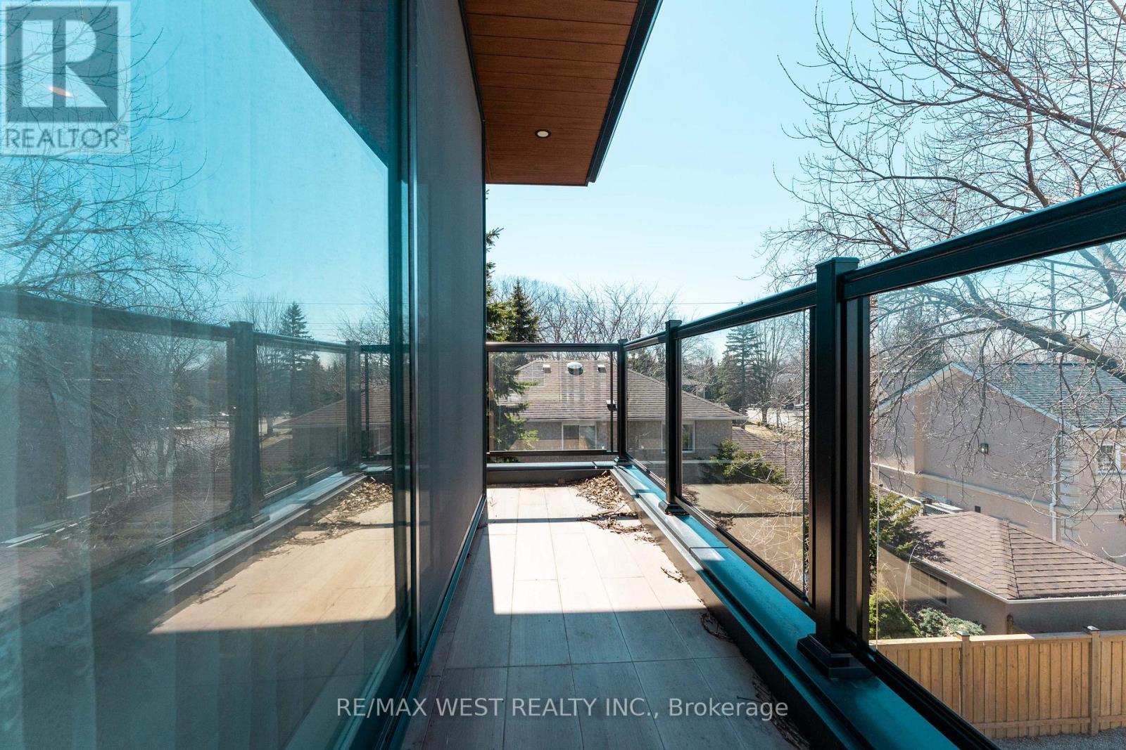 52 Wildwood Avenue, Richmond Hill, Ontario  L4E 3B3 - Photo 33 - N12936278